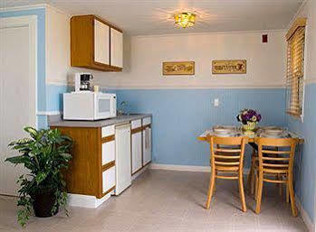 Seaside Inn ฟัลเมาท์ ภายนอก รูปภาพ